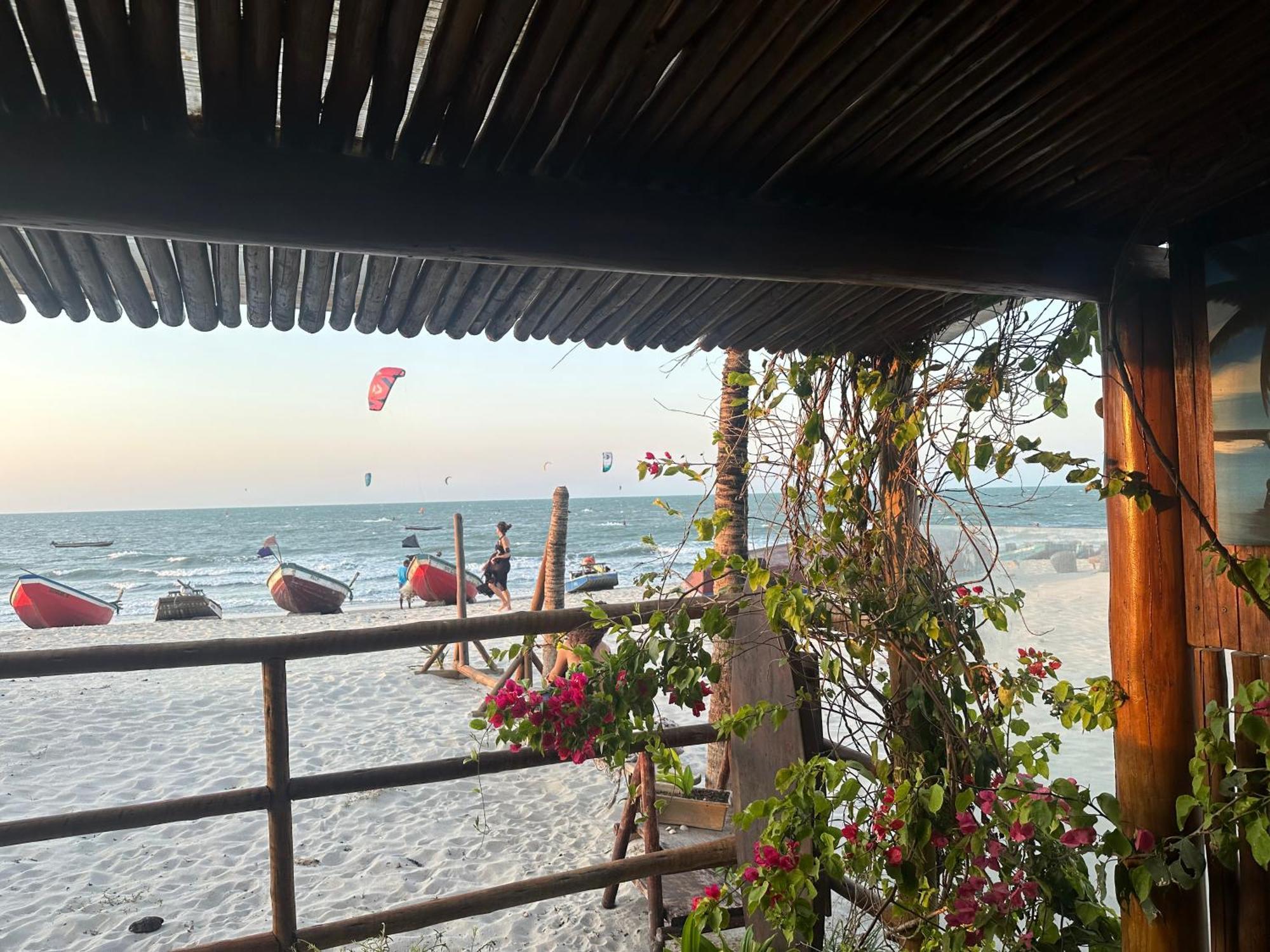 La Vista Suites بري المظهر الخارجي الصورة